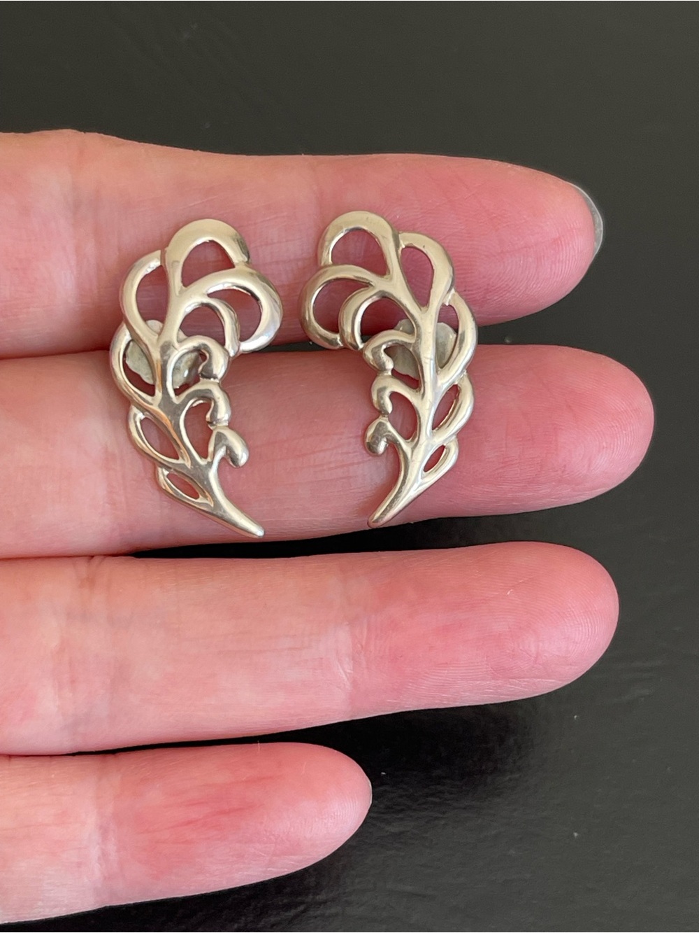 Vintage sterling Silver Leaf earrings